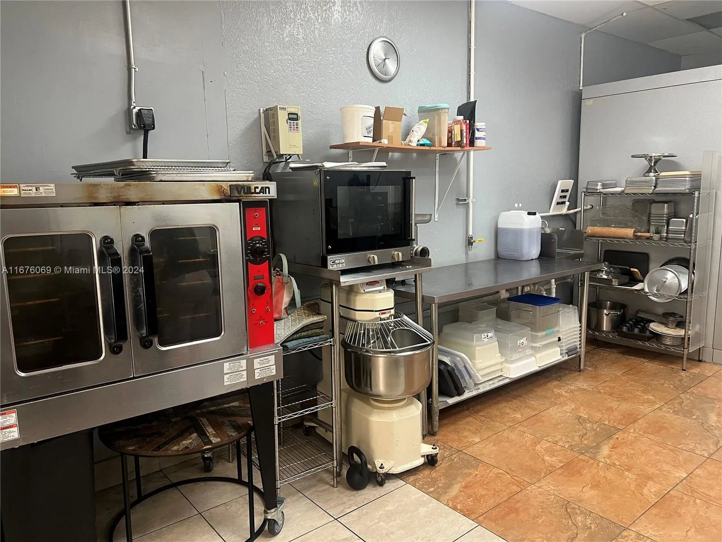 2800 W 84th St