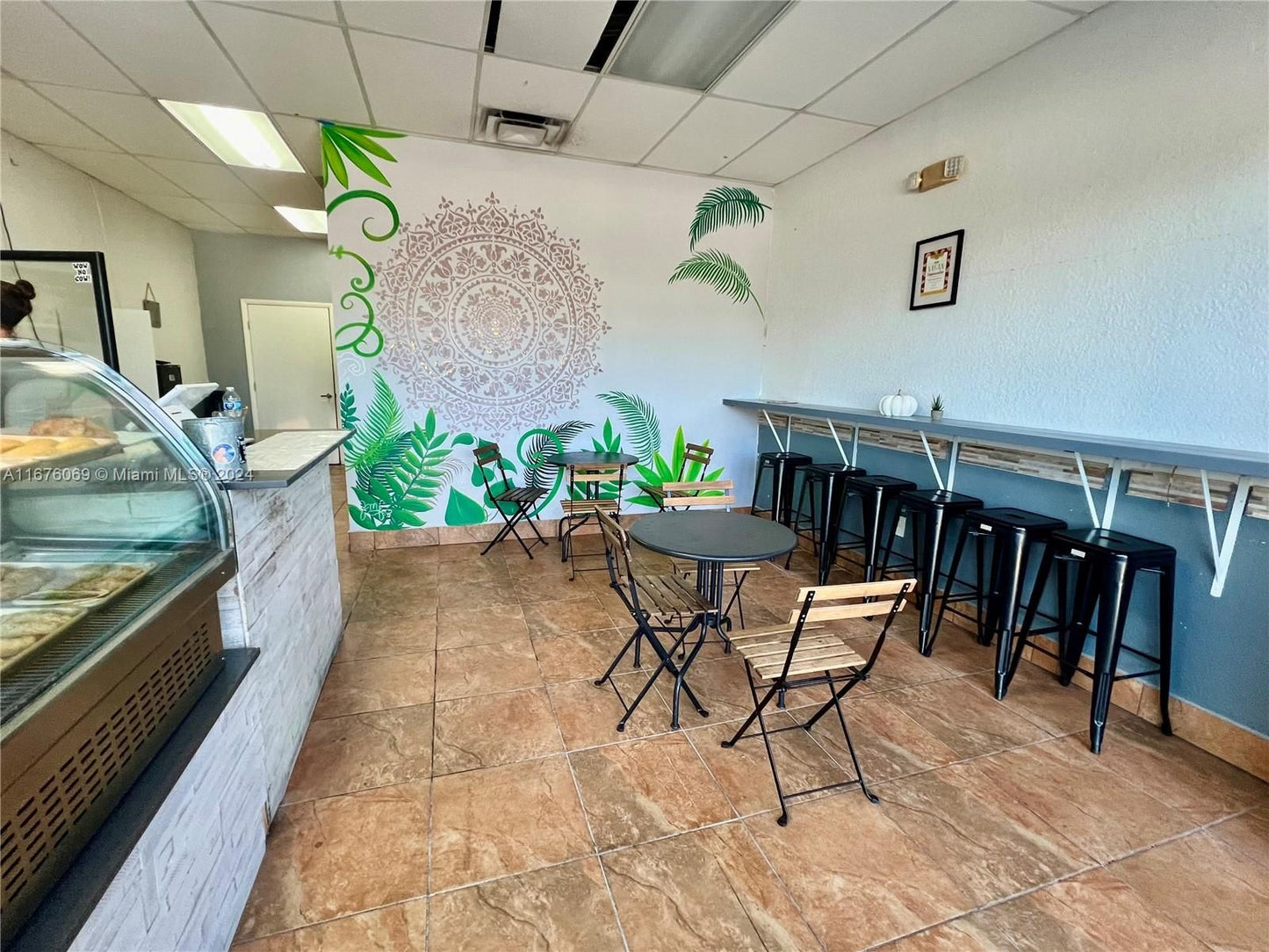 2800 W 84th St
