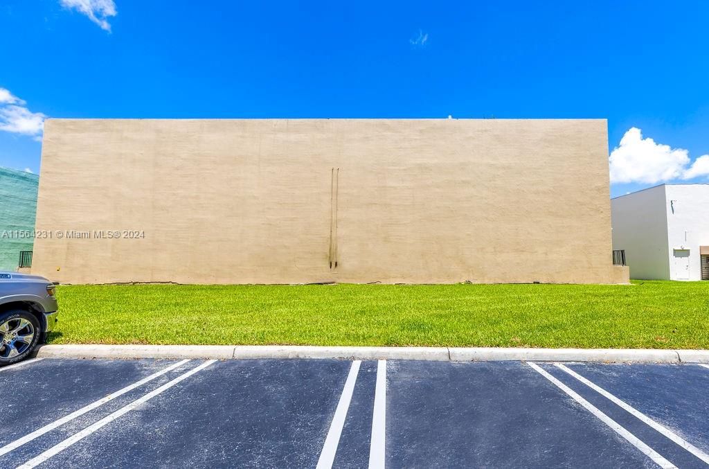 3000 NW 109th Ave