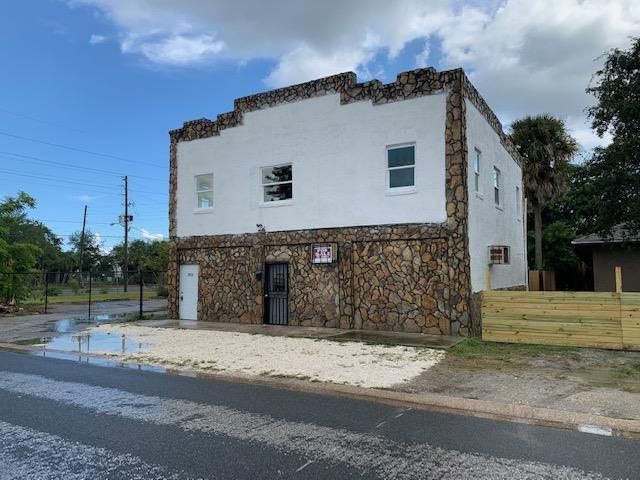 2826 Fairfield Ave South