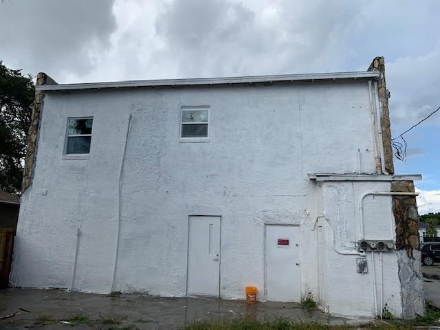 2826 Fairfield Ave South