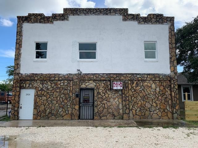 2826 Fairfield Ave South