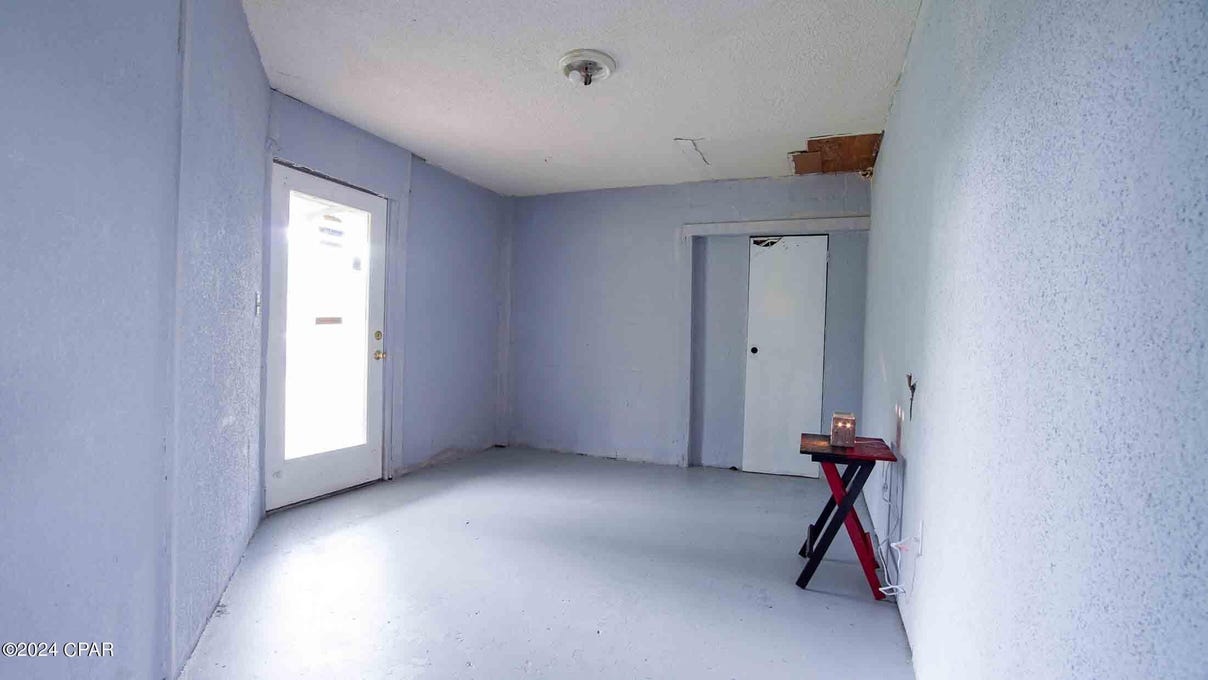 3089-3095 Hoovers Ml Rd