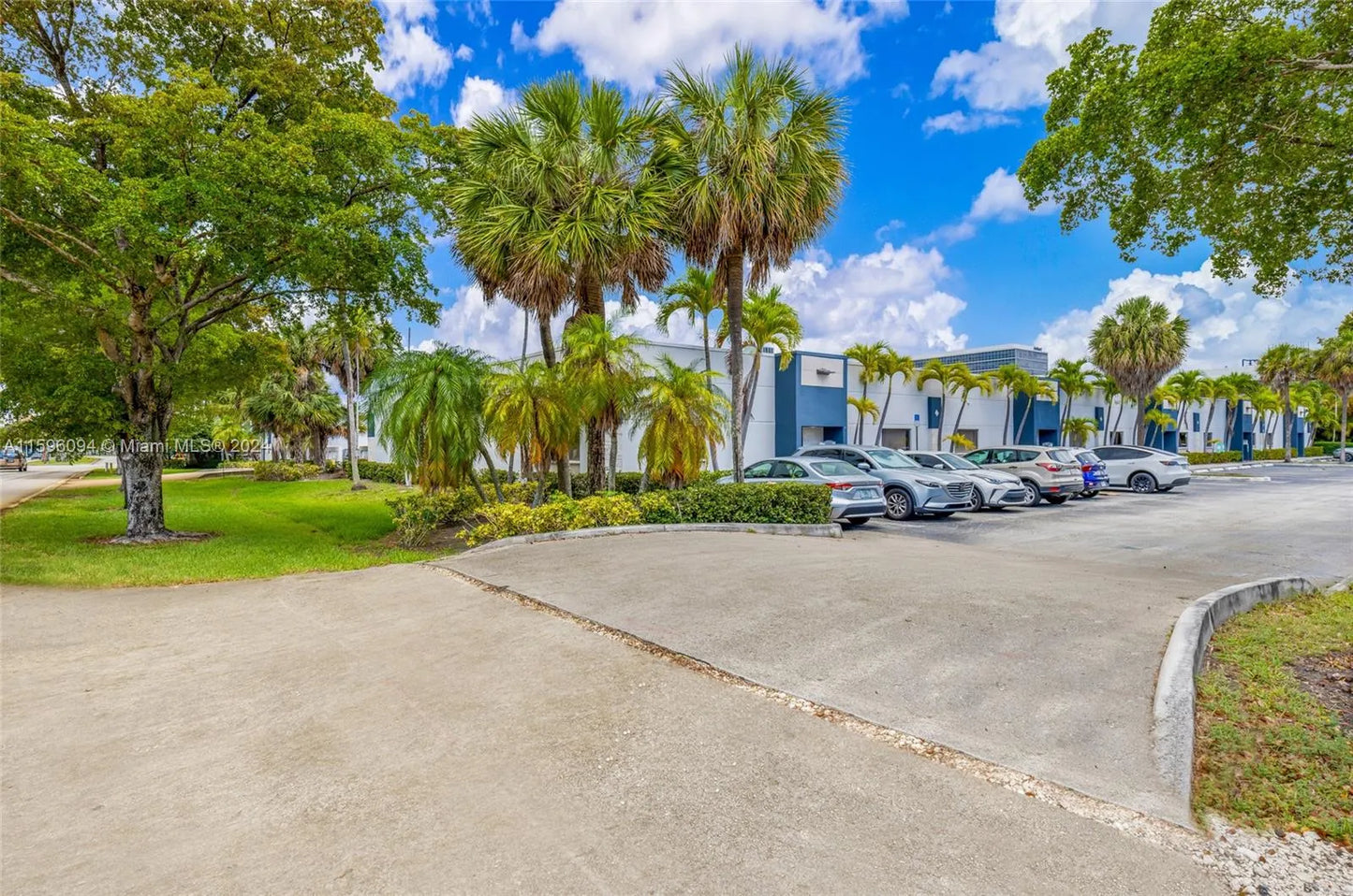 8125 NW 33rd St Unit 8125