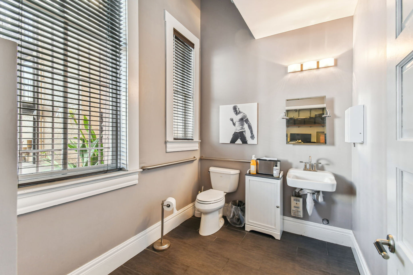 1209-1219 N Franklin St Unit 1213