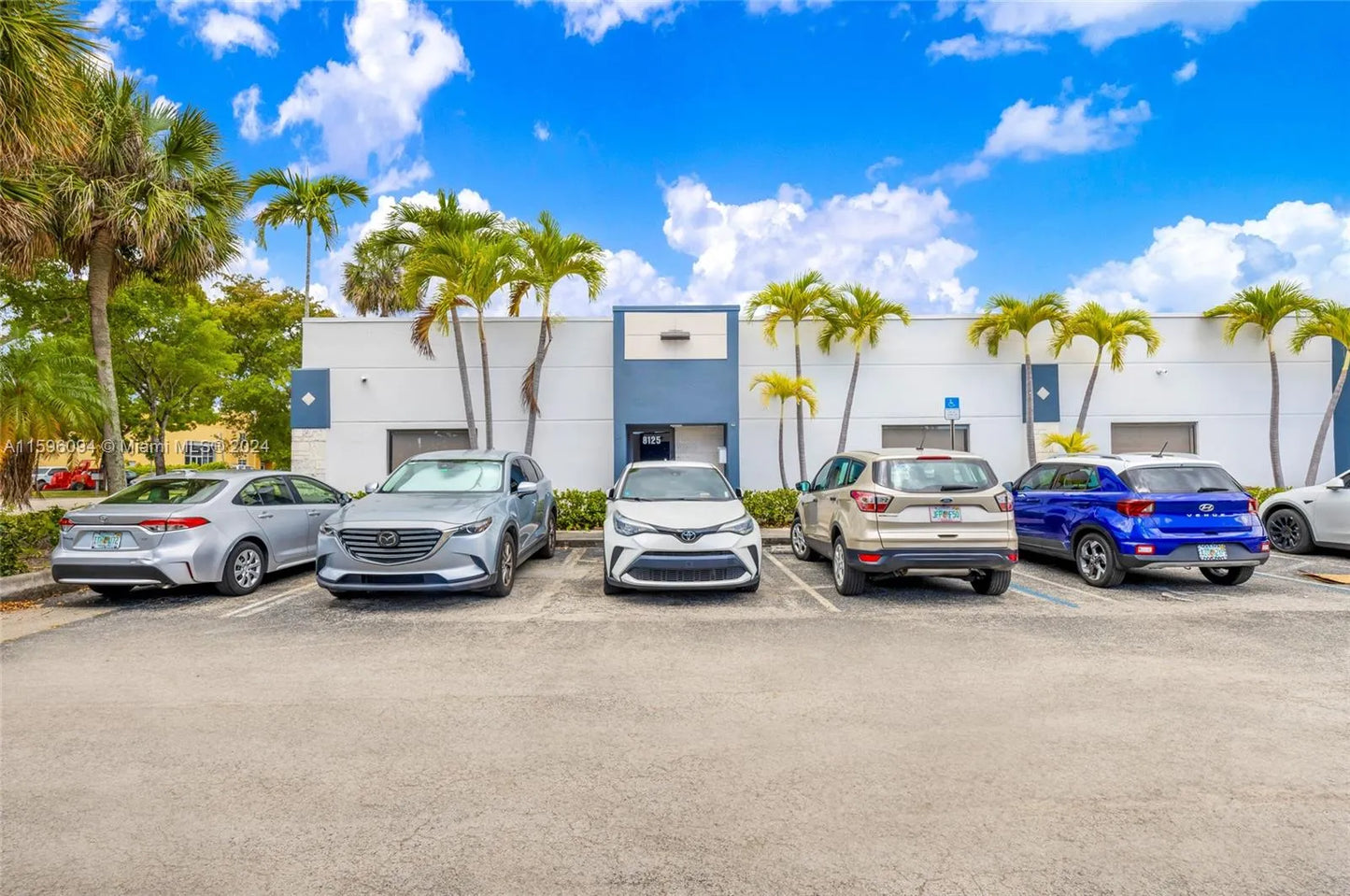 8125 NW 33rd St Unit 8125