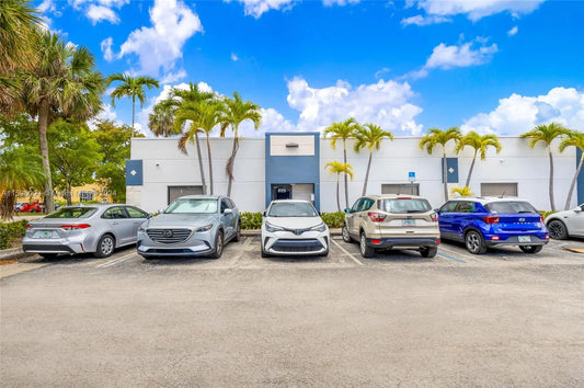 8125 NW 33rd St Unit 8125