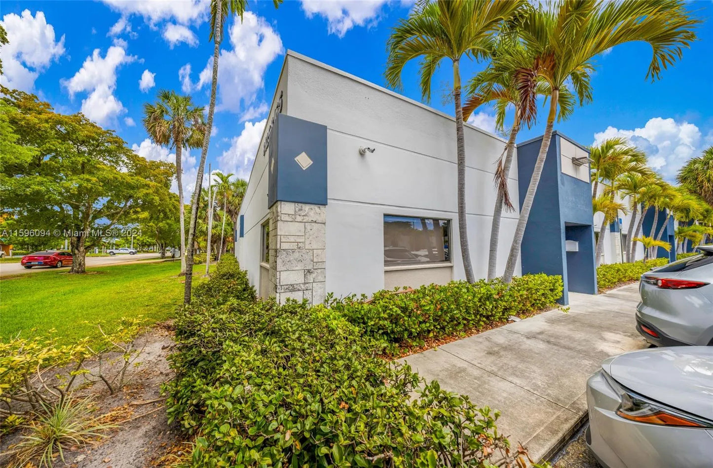 8125 NW 33rd St Unit 8125