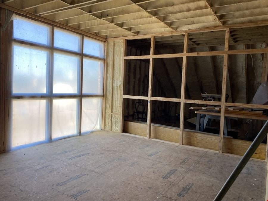 788 N County Hwy 393