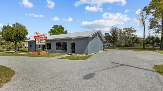 723 Young Blvd