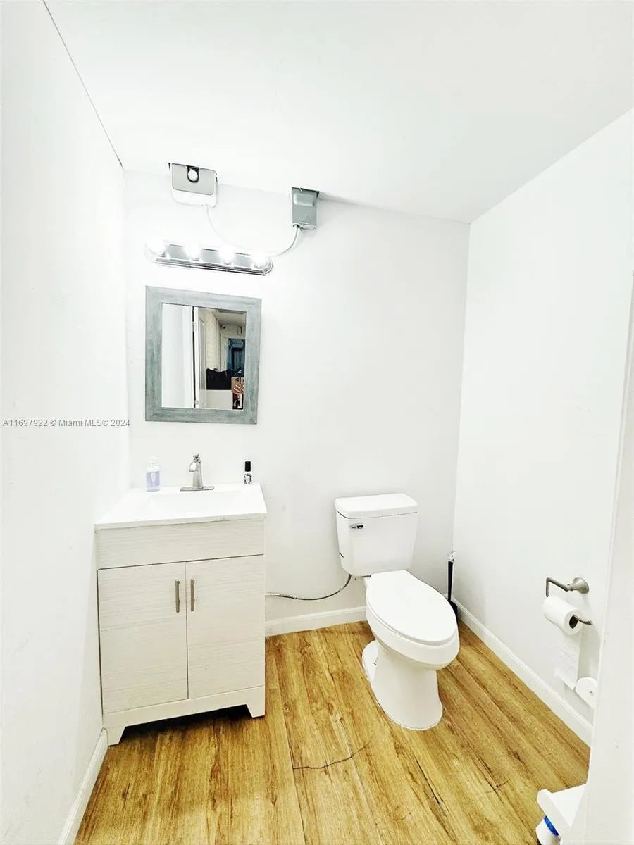 3960 W 16th Ave Unit 204