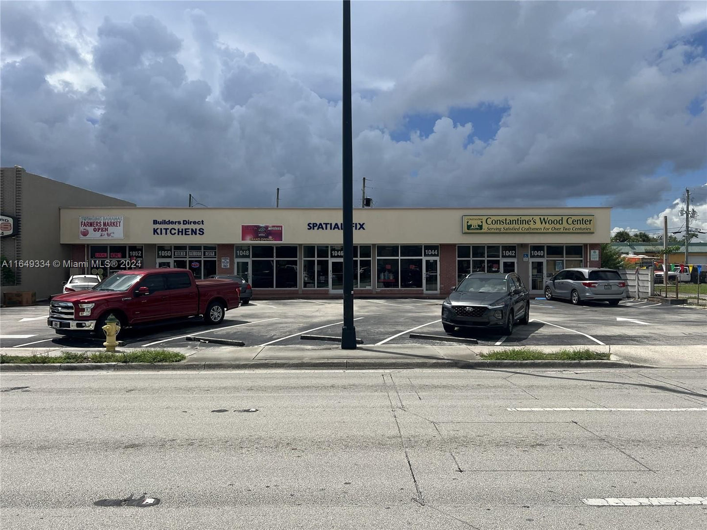 1040 E Oakland Park Blvd