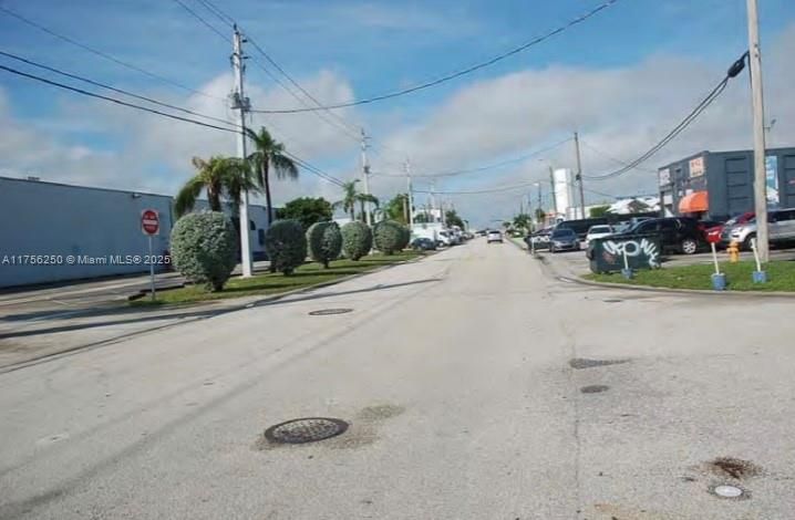 4000 NW 28th St