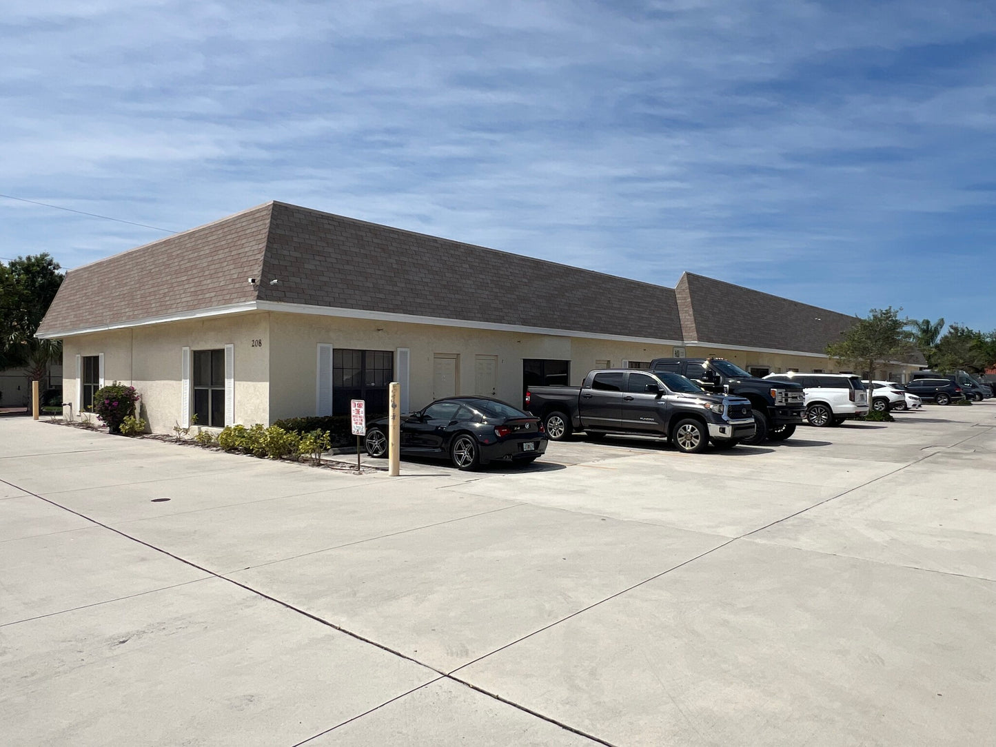 208 N US Highway 1 Unit 4