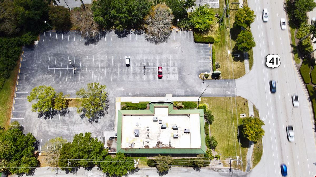 4335 Tamiami Trl East