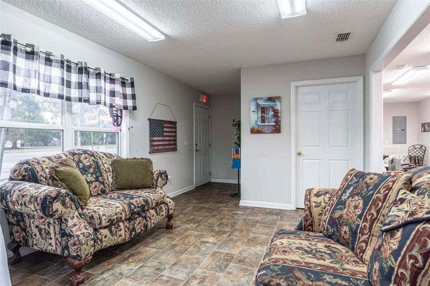 551815 N US Hwy 1
