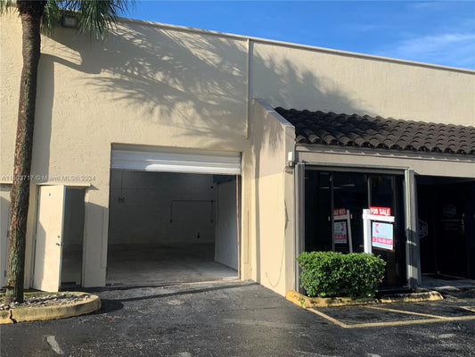 6175 NW 167th St Unit G10