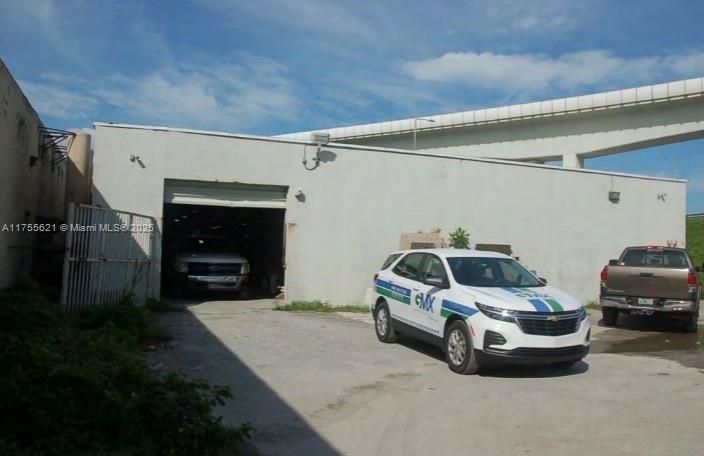 4030 NW 32nd Ave