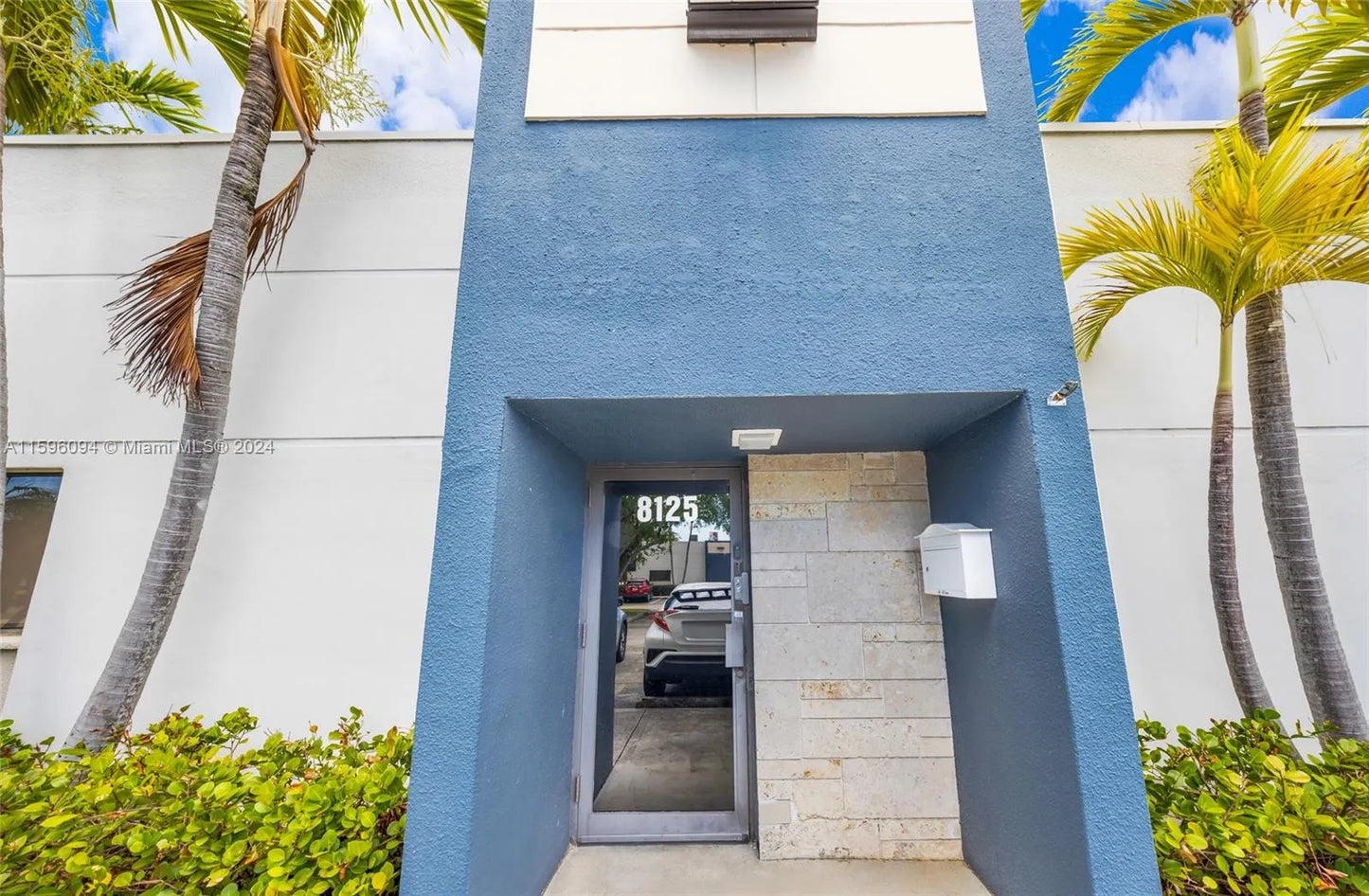 8125 NW 33rd St Unit 8125