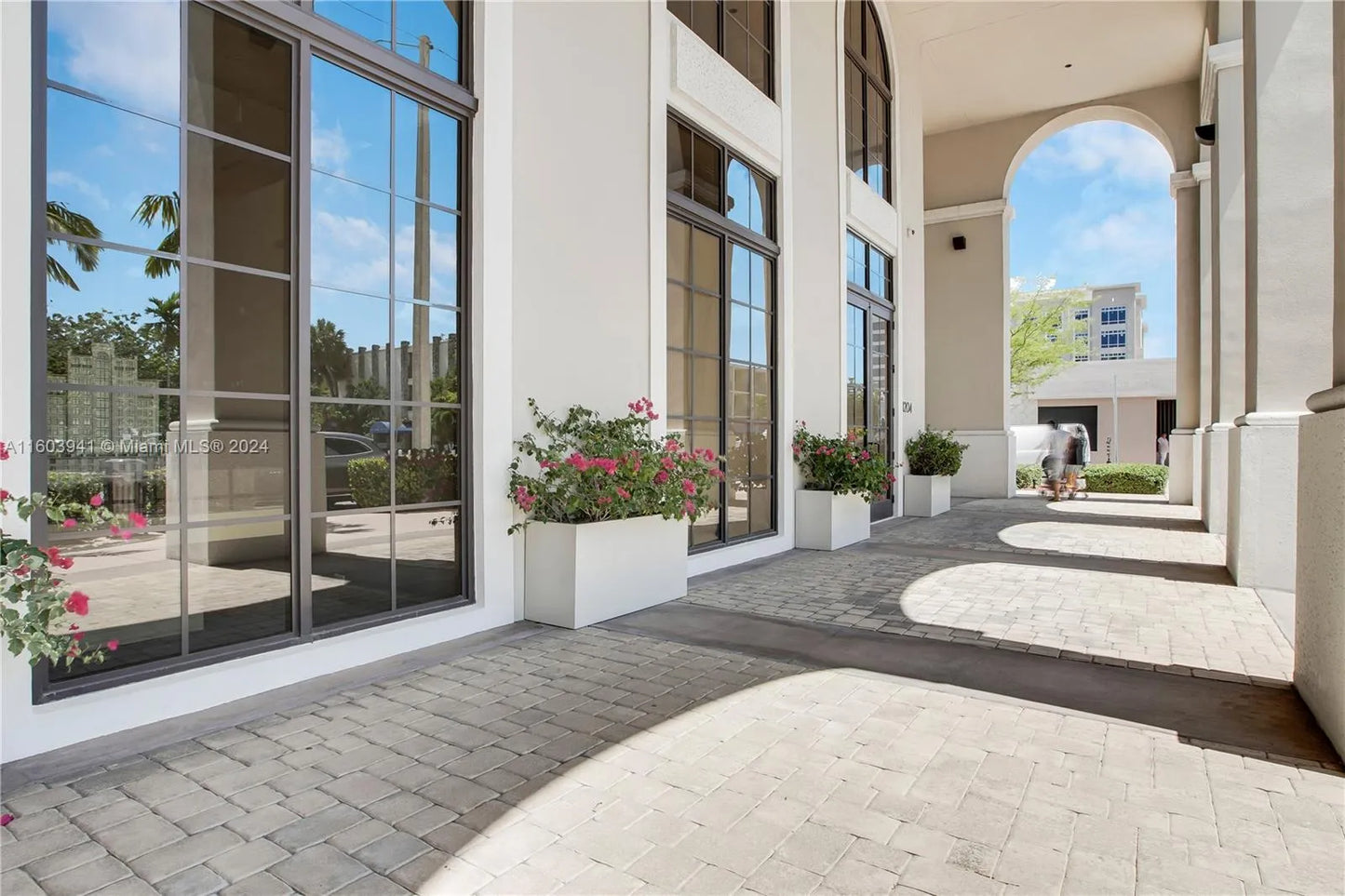 1200 Ponce De Leon Blvd Unit 100-101
