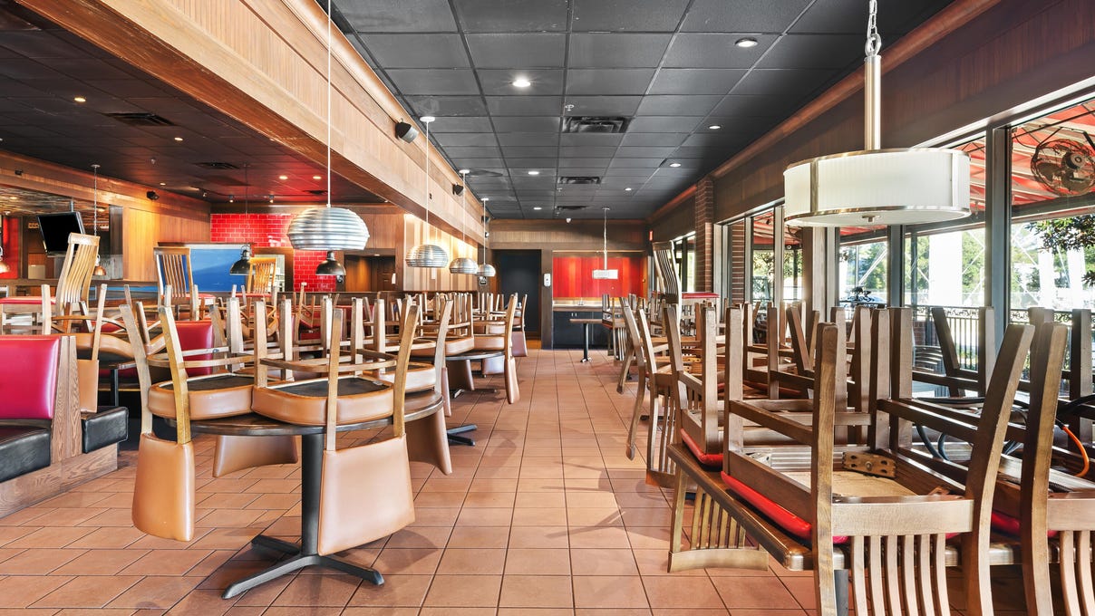 547 MARY ESTHER BLVD