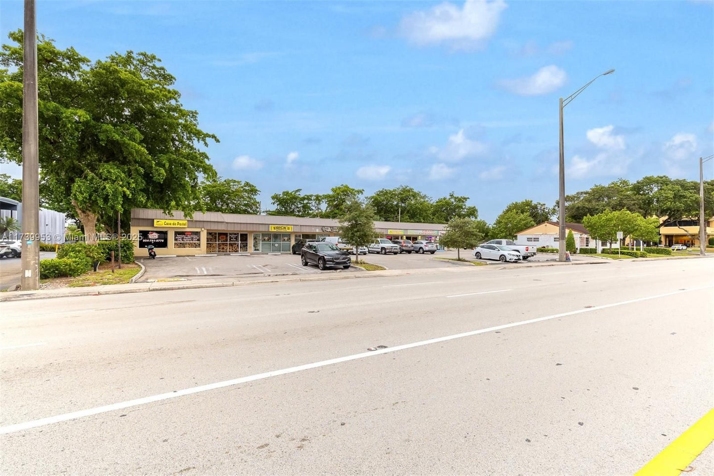 410-430 E Sample Rd