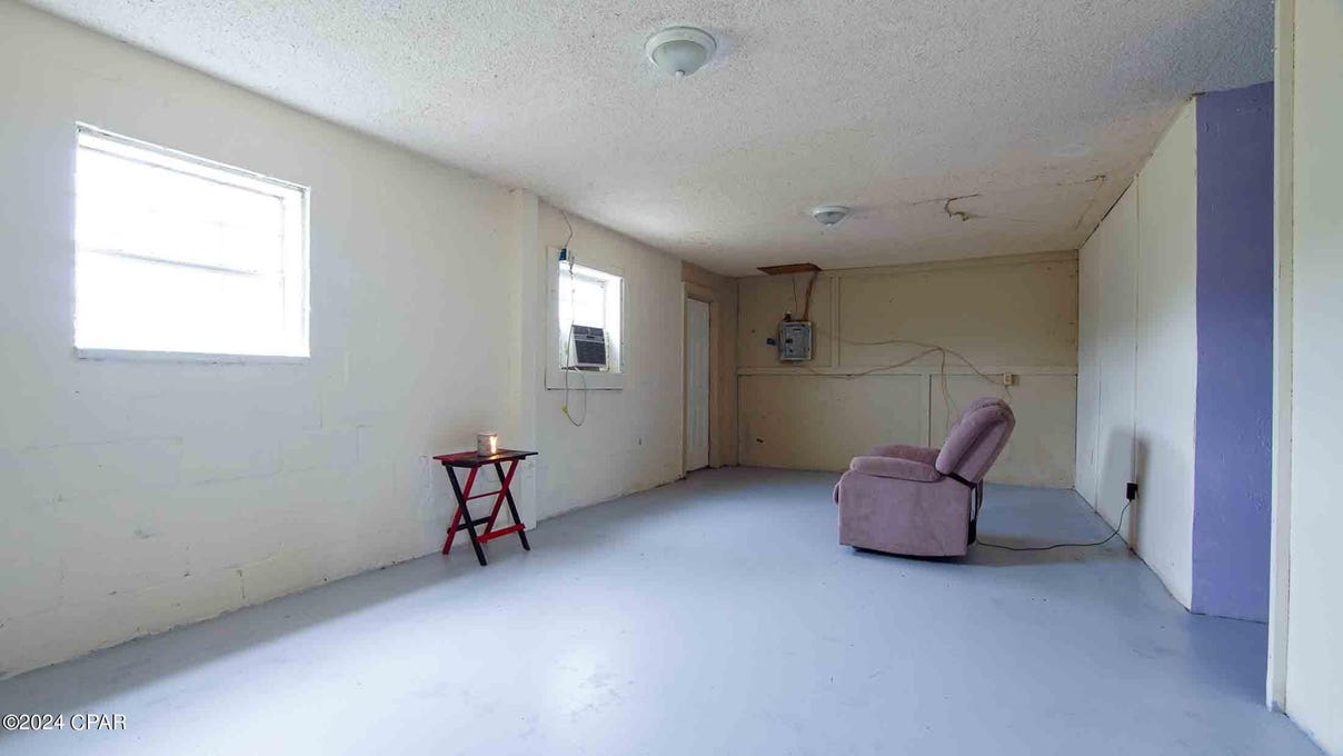 3089-3095 Hoovers Ml Rd