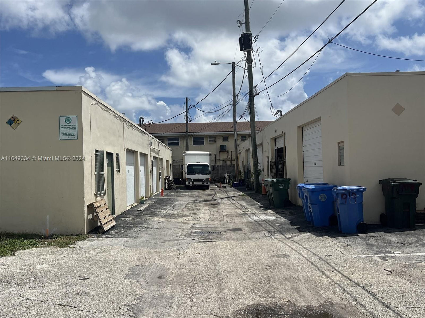 1040 E Oakland Park Blvd