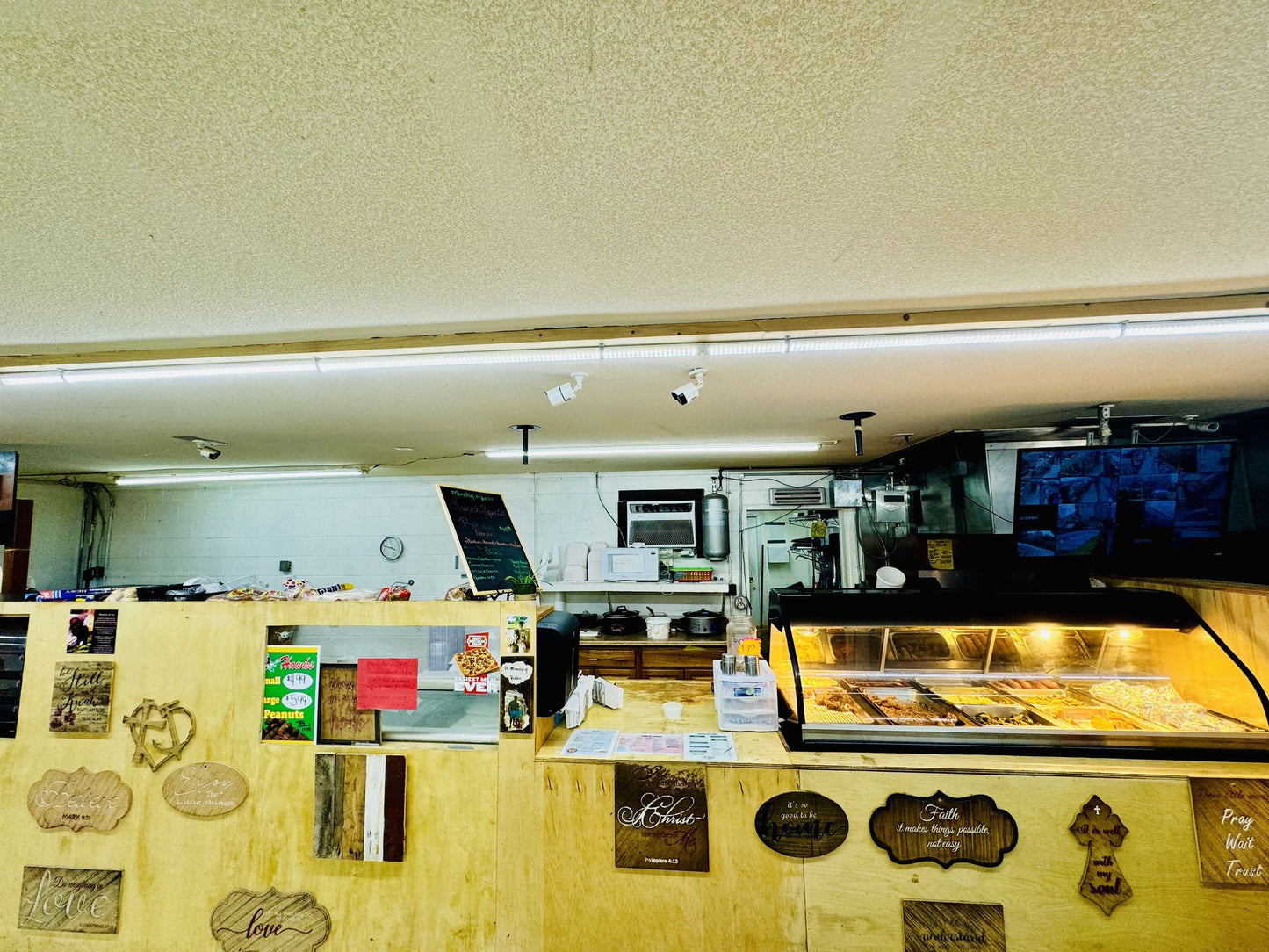 4619 Main St
