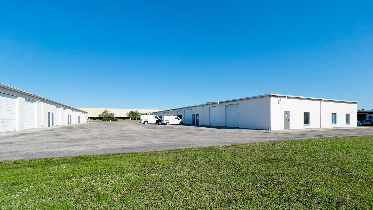 1390-1400 Commerce Blvd