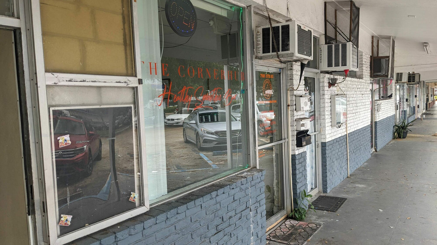 7155-7161 Pembroke Rd