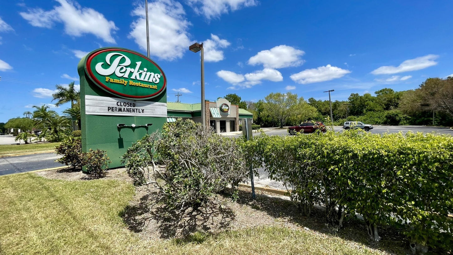 4335 Tamiami Trl East